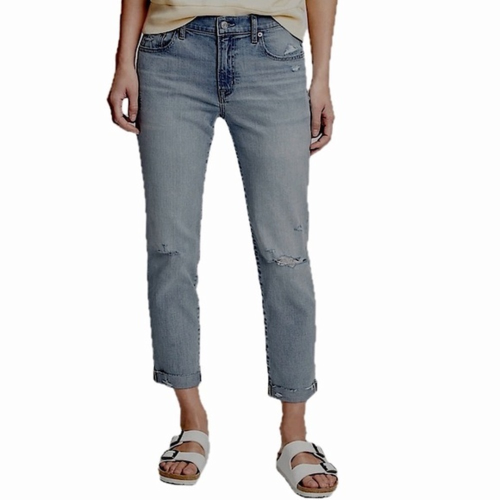 Gap Mid Rise Girlfriend Jeans distressed by manufacturer rips raw hem 29/8 NWT